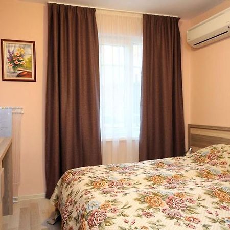Къщата С Чешмата Apartment Veliko Tŭrnovo Exterior photo