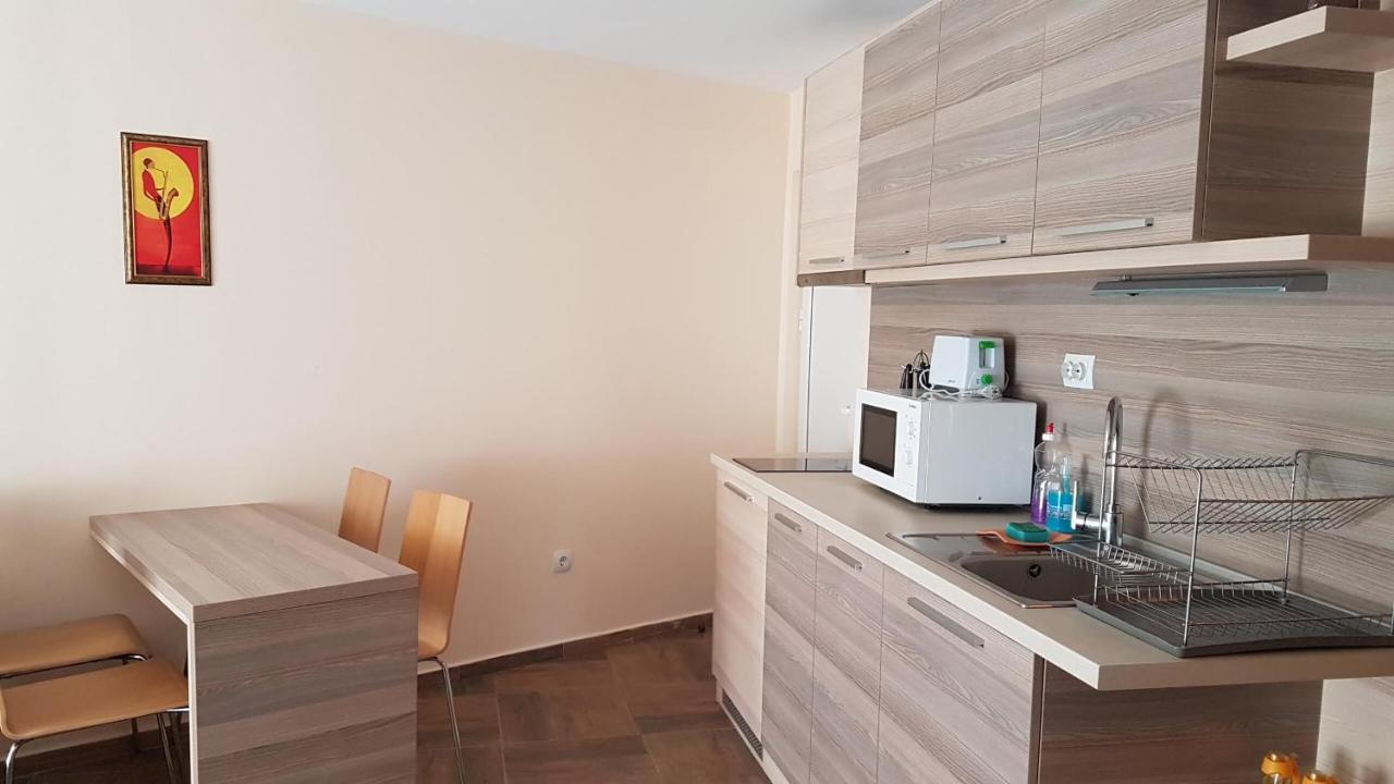 Къщата С Чешмата Apartment Veliko Tŭrnovo Exterior photo