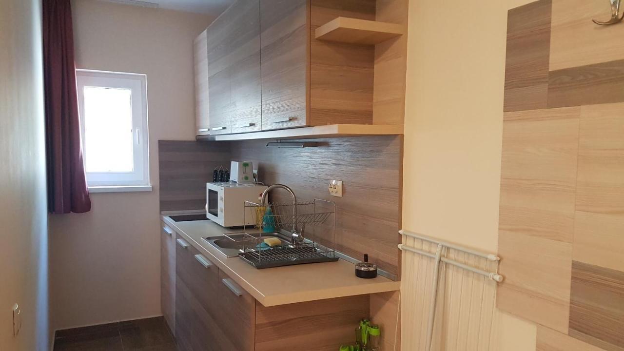 Къщата С Чешмата Apartment Veliko Tŭrnovo Exterior photo