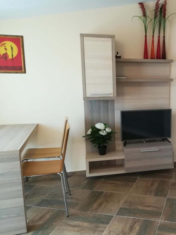 Къщата С Чешмата Apartment Veliko Tŭrnovo Exterior photo